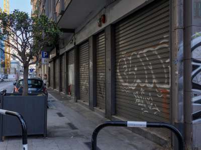 Le saracinesche abbassate a San Pasquale vecchia